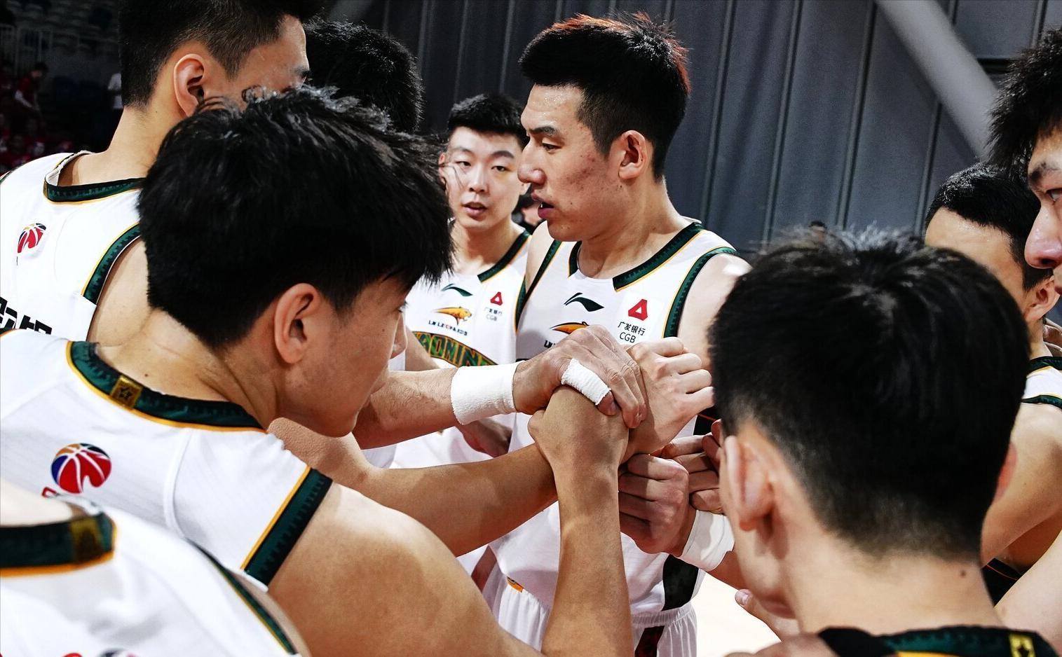 乌法115k欧元买断阿加波夫,结束租借正式加盟