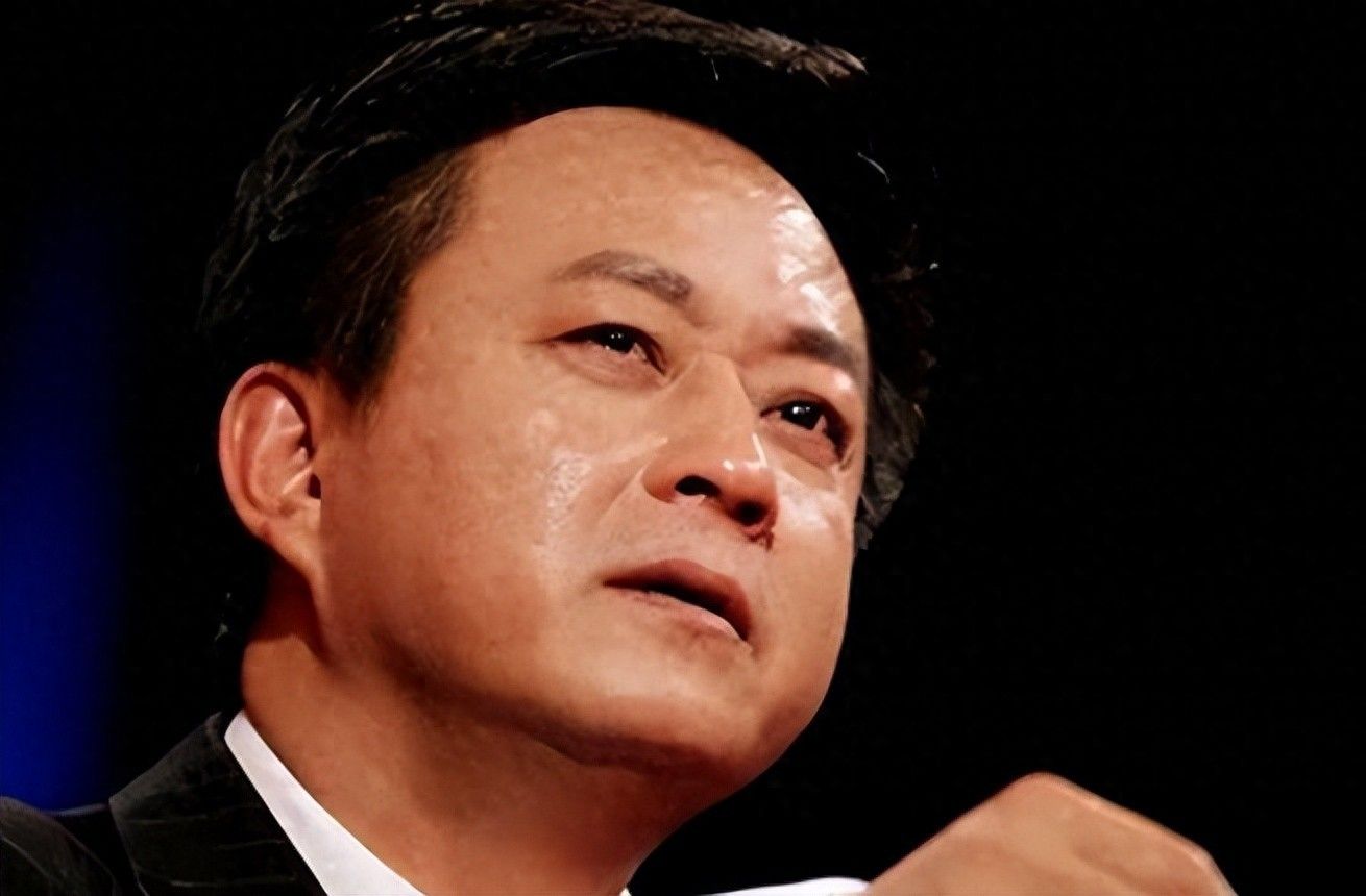 记者:费内巴切仍在和曼城谈阿克转会费,预计700万+150万镑
